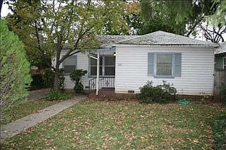 2nd image of 1451 Laburnum Avenue 0