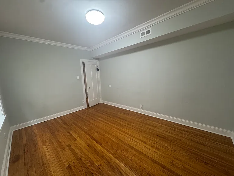 5405 N Sawyer Ave #1 — Photo 9