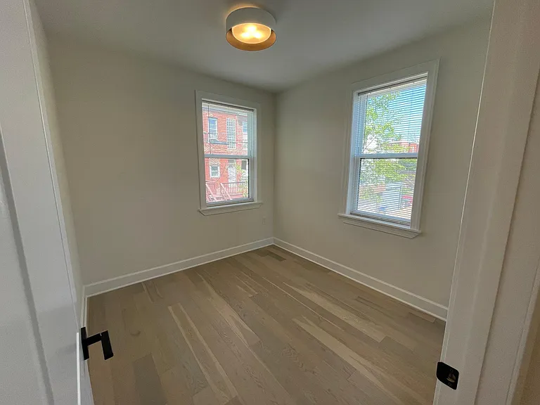 75 Florida Ave NW #3 — Photo 18