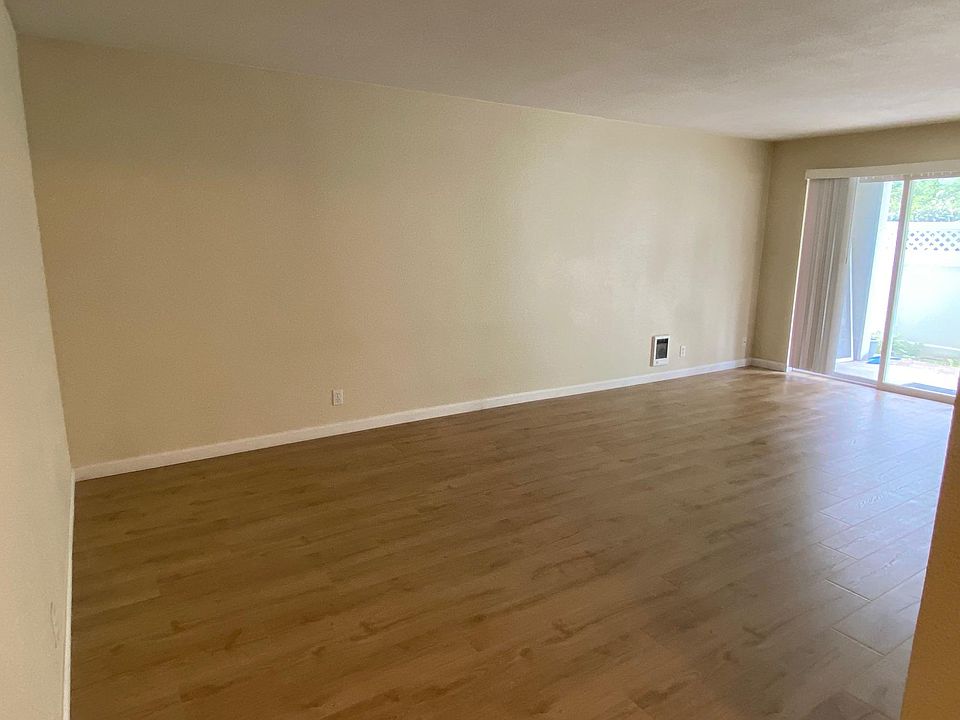 Living room connected to outdoor patio