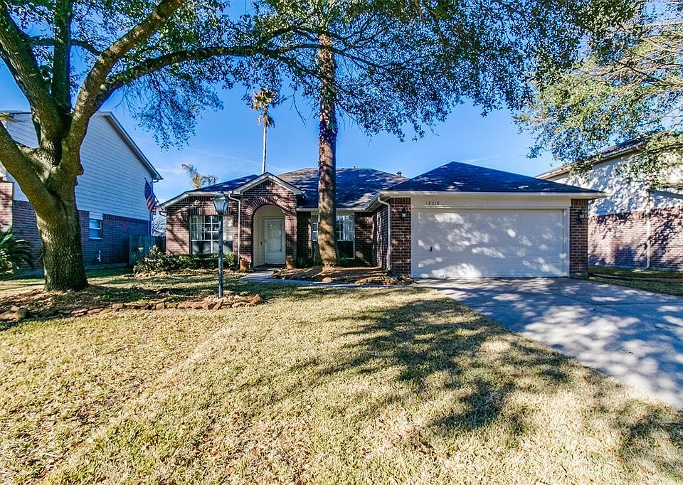 1st image of 12318 Claresholm Dr