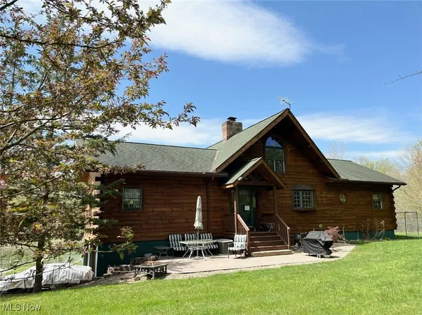 4379 Hoffman Norton Rd, West Farmington, OH 44491