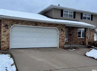 4215 Taylor St, Davenport, IA