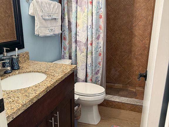 3rd image of 5307 SW 40th Ave
