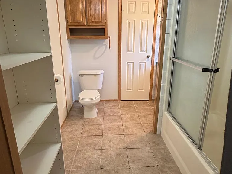 809 N Main St — Photo 8