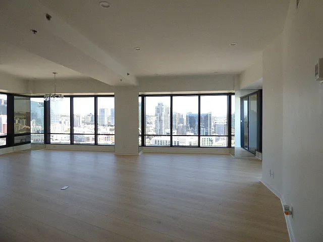 2 bed, 1572 sqft, $5,998 — Photo 2