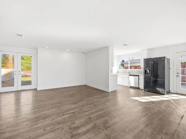 659 Parker St, Oceanside, CA 92057