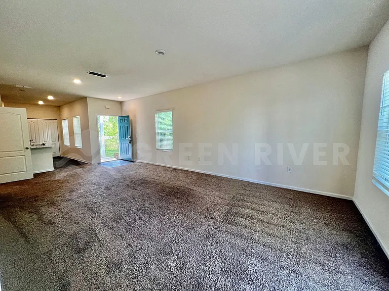 294 Aralia Ln — Photo 14