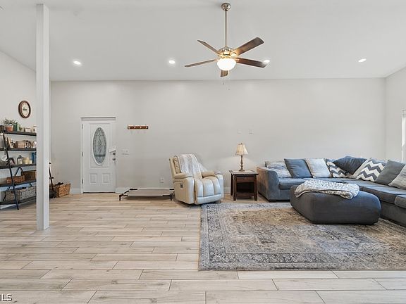 5th image of 8635 Exeter St