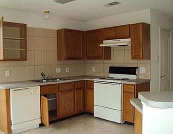 5th image of 1005 Canyon Dr