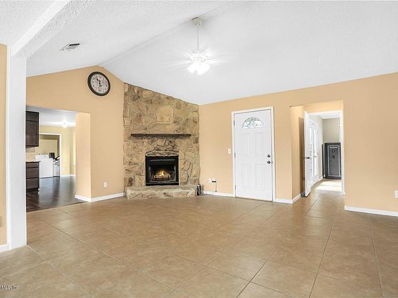 5th image of 3022 Hampstead Pl