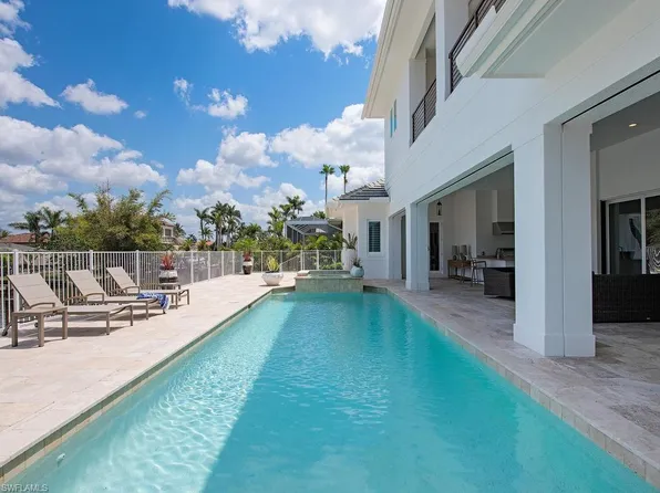 (undisclosed Address), Naples, FL 34102