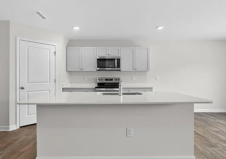 3608 Turney Dr — Photo 7