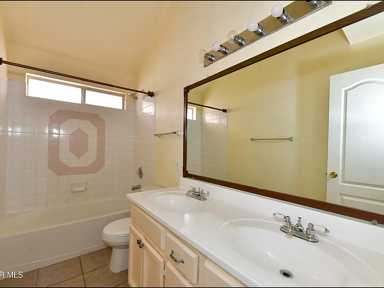 7737 Plaza Azul Rd — Photo 30