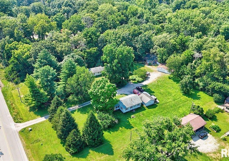 2nd image of 7977 Mechanicsburg Rd
