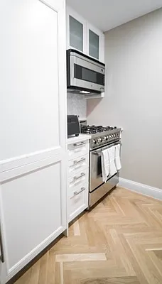 Rented by UES Management | media 28