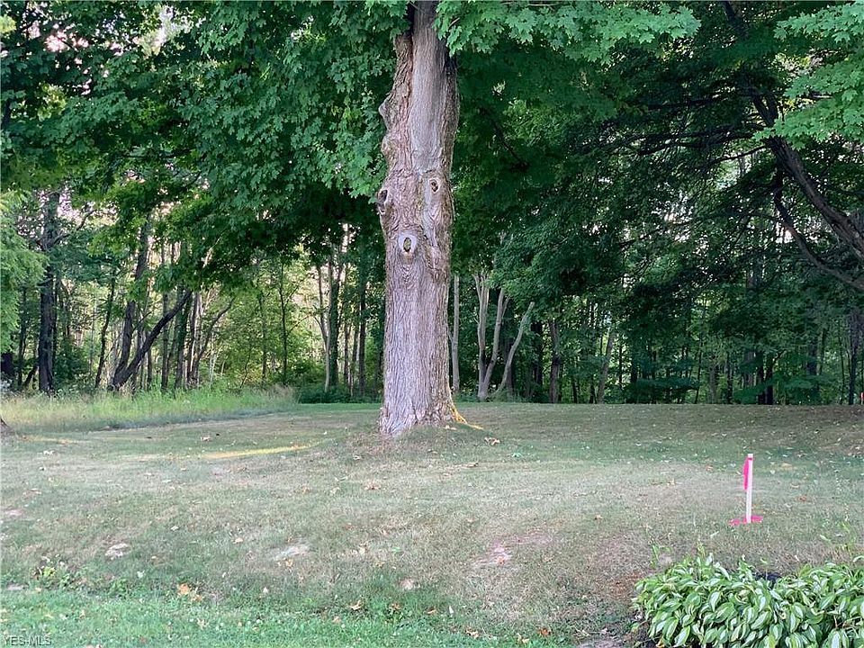 1st image of 33209 Charlton Dr