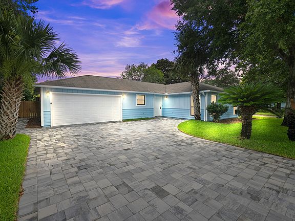 3rd image of 349 Primrose Cir
