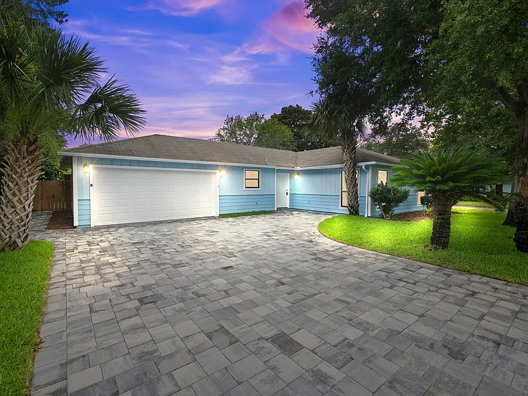 349 Primrose Cir — Photo 3