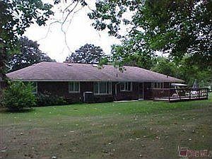 2nd image of 819 Crestwood Dr