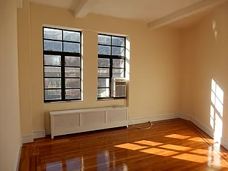 Rented by Aimee Grodanz, LREB