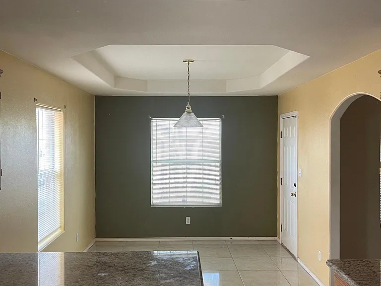 6806 N 44th Ln — Photo 10