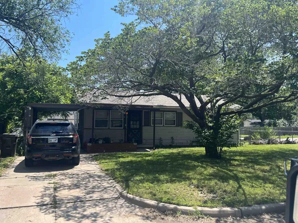 3414 S Downtain Dr, Wichita, KS 67217