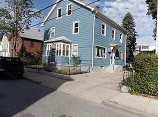 19 Montgomery St #2, Cambridge, MA 02140