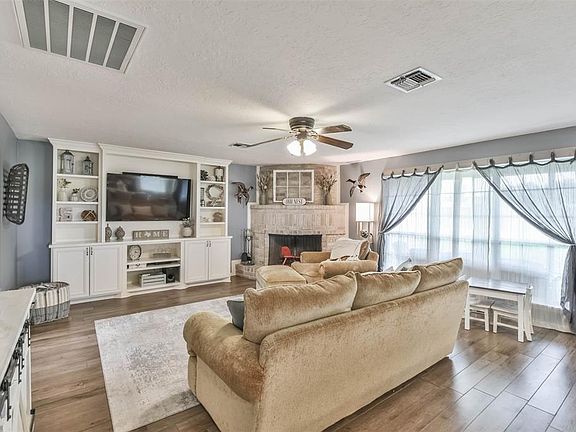5th image of 22019 Bucktrout Ln