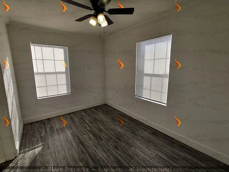 1220 N Nelson St — Photo 5
