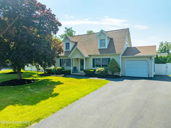 13 Mercy Court, Albany, NY 12205