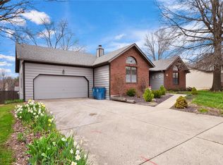 213 Southridge Dr, Shiloh, IL 62269