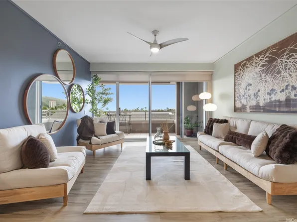 1 Keahole Pl APT 1513, Honolulu, HI 96825