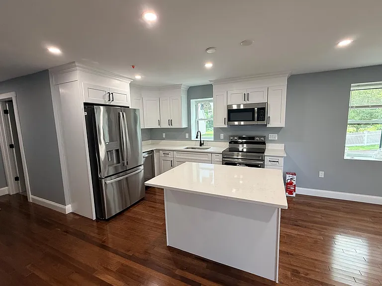 4 Neponset St — Photo 1