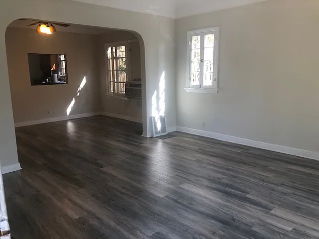 410 N Orange Grove Ave — Photo 4