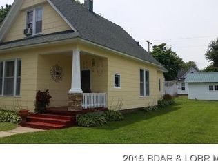 201 S Locust St, Eldon, MO 65026