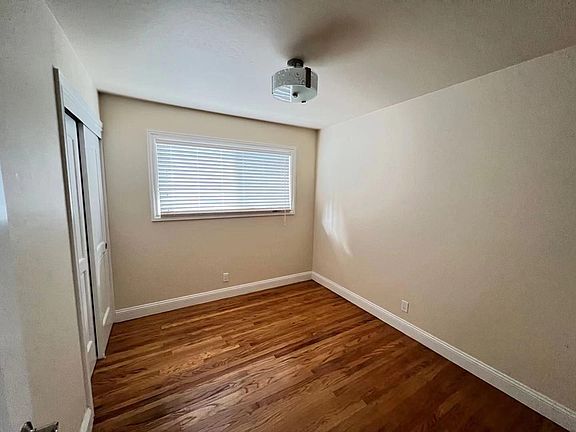 4th image of 5013 Vanderbilt Dr
