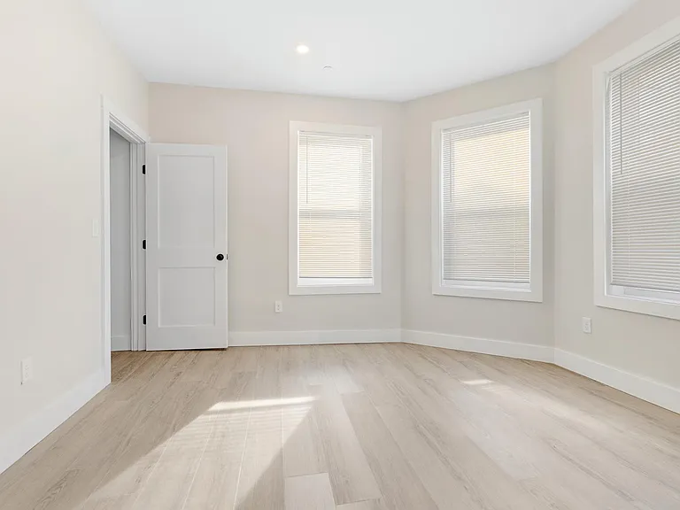 135 Harrishof St #2 — Photo 30