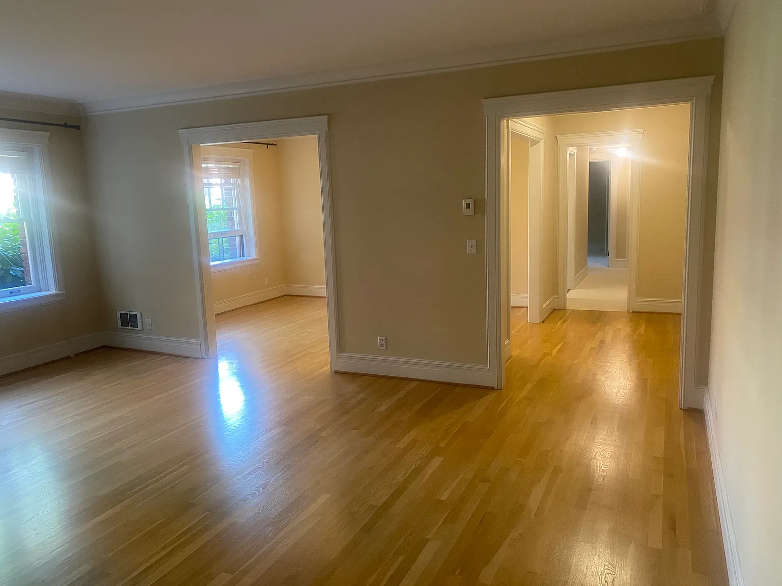 1 bed, 1150 sqft, $3,350 — Photo 2