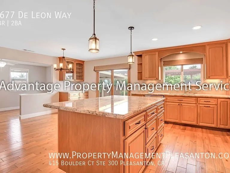 1677 De Leon Way — Photo 18