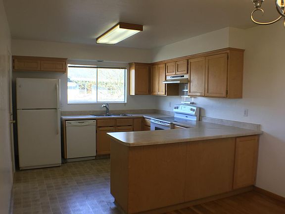 2109 11th Street, Arcata Kitchen