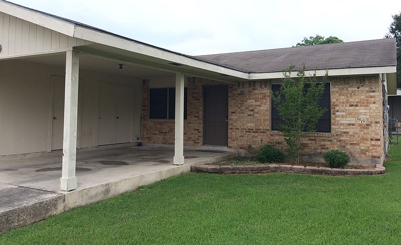 1st image of 1318 S Mesquite Ave