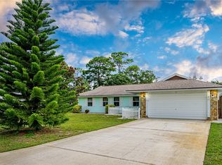 104 Harris Dr, Sebastian, FL 32958