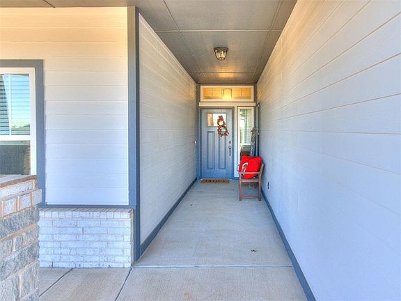 4th image of 2405 Cedar Elm Pl