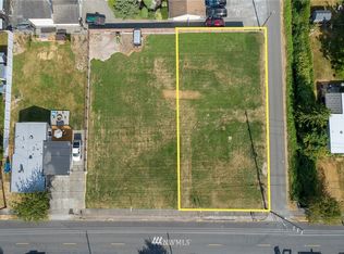 921 9th St SW, Puyallup, WA