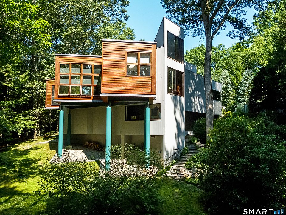 1st image of 14 Codfish Lane