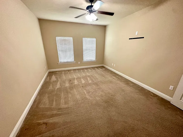 42537 Wynstone Dr — Photo 11