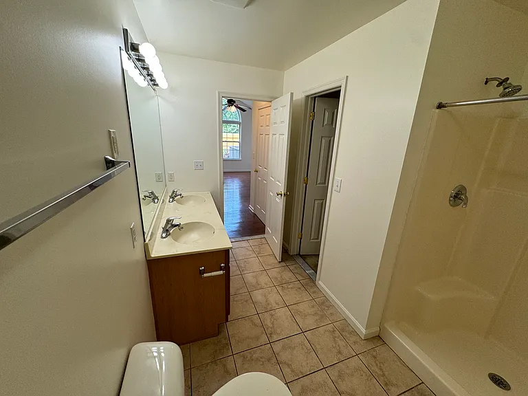 342 S 40th St — Photo 22