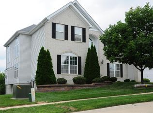 1284 Hermans Orchard Dr, Florissant, MO 63034