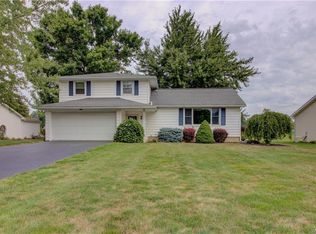 6391 Buell Dr, Lockport, NY